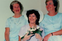 Nanna, Mum & Roslyn